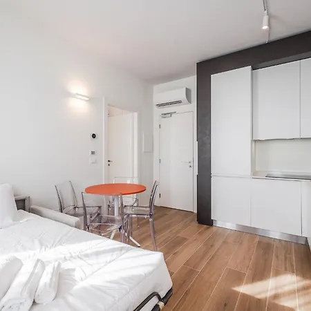 Elf 아파트호텔 이몰라